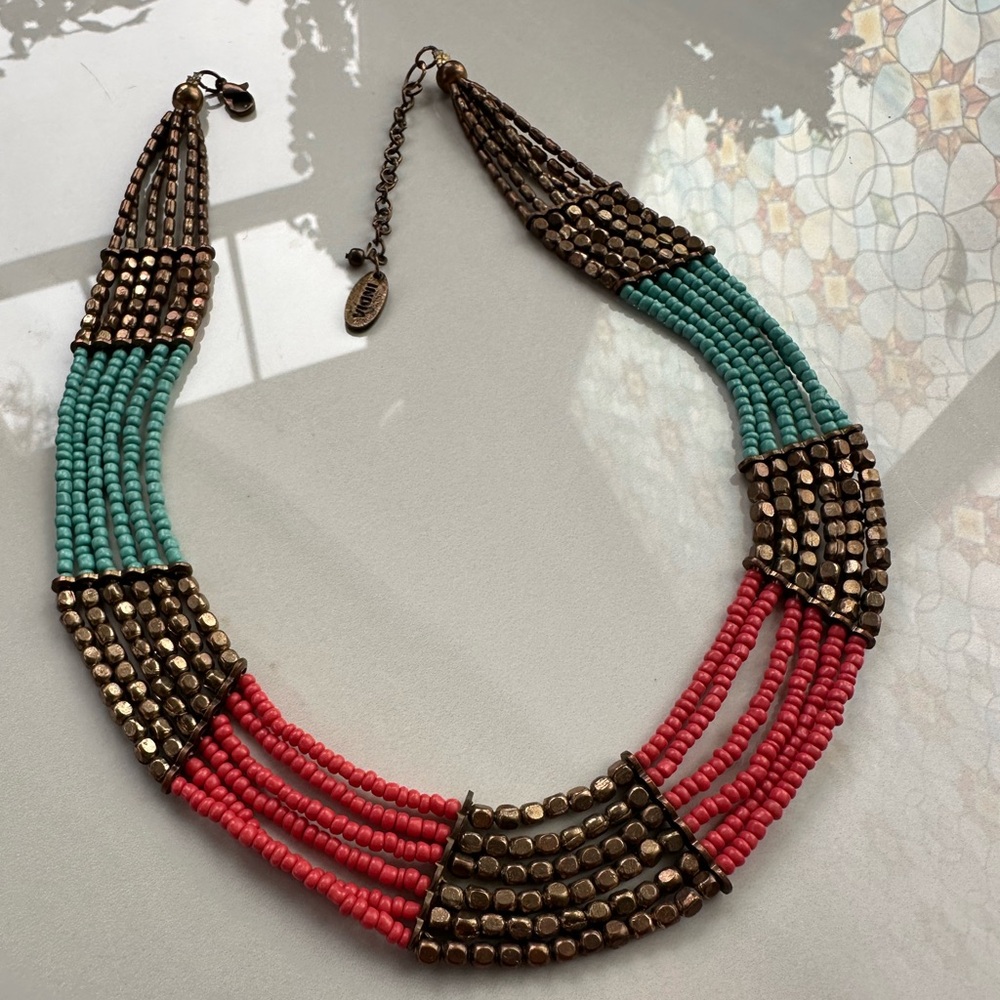 Stand Out Tanjore India Turquoise & Coral Colored Multi-Strand Bib Necklace - Picture 2 of 6